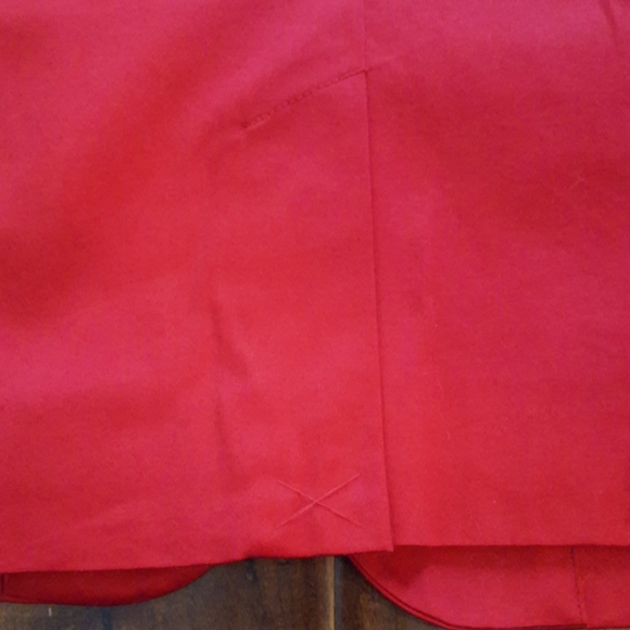 🔥Clearance🔥 New red blazer with 2 button front - Picture 9 of 13